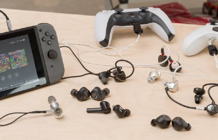 Are Headphones Good For Gaming?