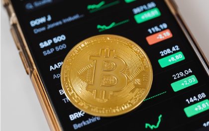 What is the best way to buy and sell crypto with a credit card