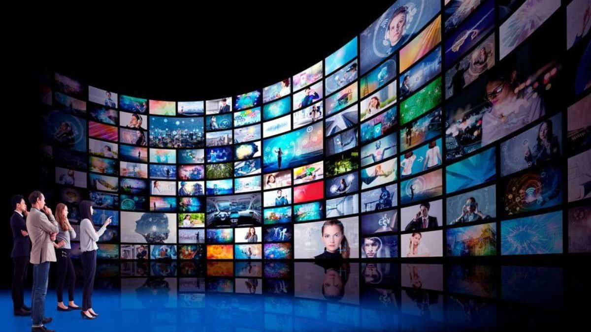 Hosting a Virtual Event: A Complete Guide to Planning, Executing, and Delivering Impactful Online Experiences