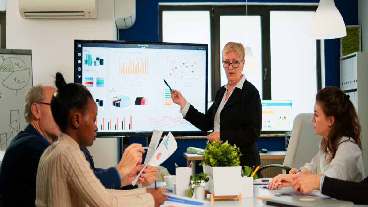 How to Find the Best PowerPoint Agency: Key Factors for Success